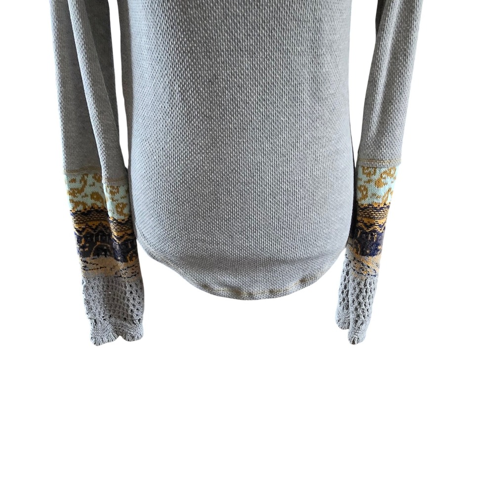 Free People Grey Waffle Knit Thermal Top Mixed Print Crochet Cuff Large - Picture 6 of 10